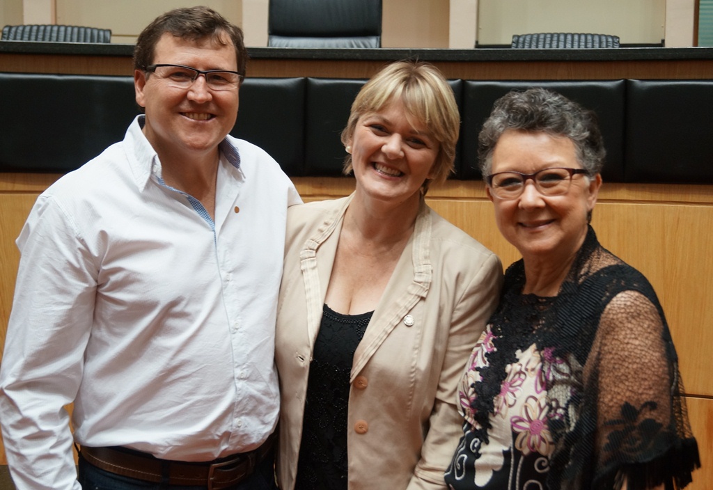 Aldoir José Kraemer, representando o Sinte-SC, deputada Luciane e Ana Maria do Nascimento Aquini, representando a Alisc