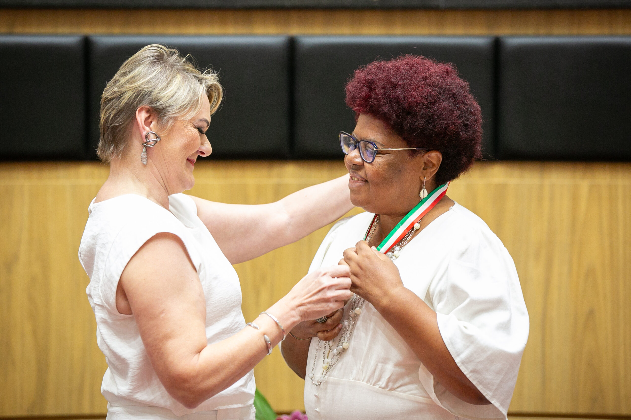 Lute como uma professora: a atuação de mulheres na educação